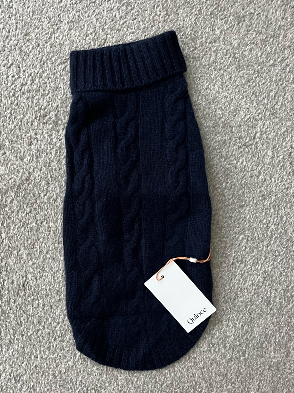 NWT Quince Mongolian Cashmere Navy Cable Knit Dog Sweater Size Medium